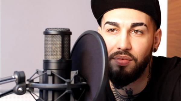 alex velea vocea unui personaj de desene animate pe cartoon network