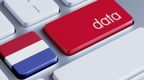 ny times ataca legea franceza a supravegherii internetului