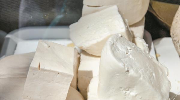 branza de oaie este de multe ori de vaca atentie nu tot ce scrie pe etichete corespunde cu realitatea