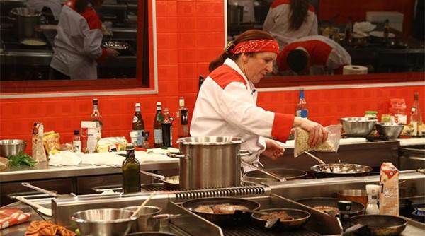 rebeca aparitie haioasa la hell s kitchen iadul bucatarilor
