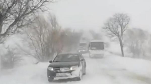 trafic ingreunat pe dn1 din cauza zapezii in mai multe judete din tara se circula in conditii de iarna
