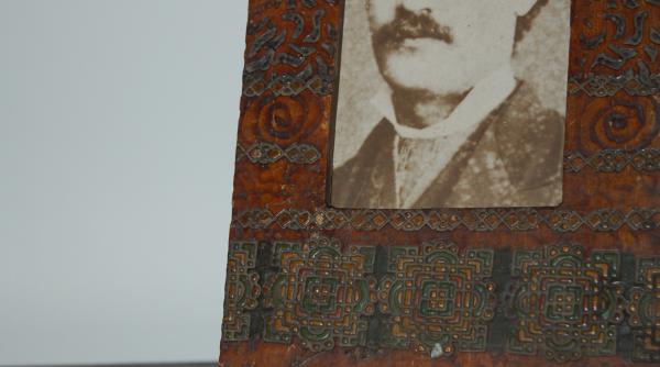 eminescu ramas fara bani de drum fa ti o pomana cu mine si mai trimite mi una suta de franci