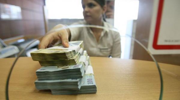 proiect pentru scaderea datoriei publice fiecare roman este dator cu 3 370 de euro