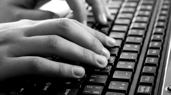 oamenii care nu mai scriu de mina isi pierd creativitatea si intuitia