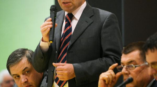 reducerea numarului de parlamentari nu e transata se asteapta date de la statistica alesii tin cu dintii de scaun