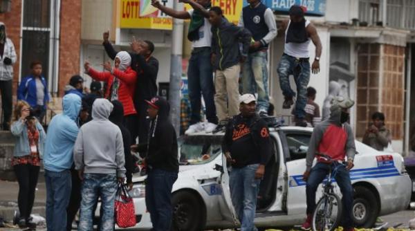 baltimore este sub stare de urgenta dupa violentele din ultimele zile