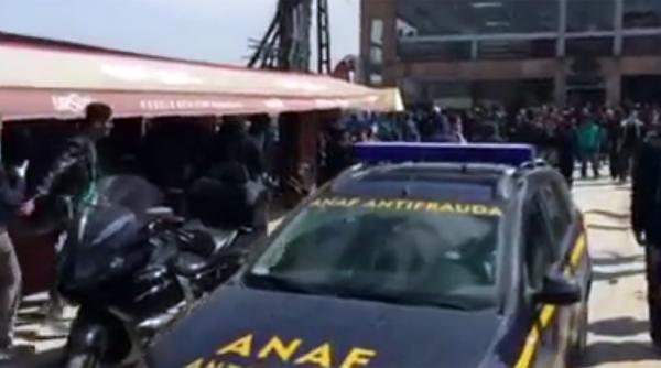 reactia turistilor din vama veche atunci cand sosesc inspectorii anaf