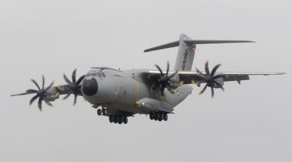 amanunte despre prima catastrofa cu uriasul avion militar a 400 m
