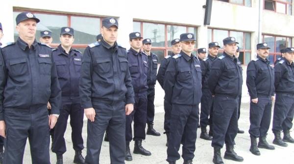 daca vreti sa deveniti jandarmi