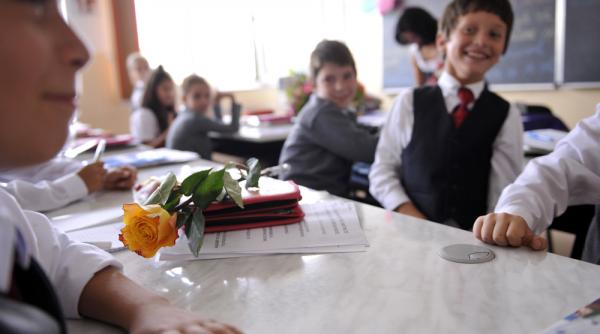 in atentia parintilor vor fi din nou probleme cu manualele pentru clasele i aii a si a iii a