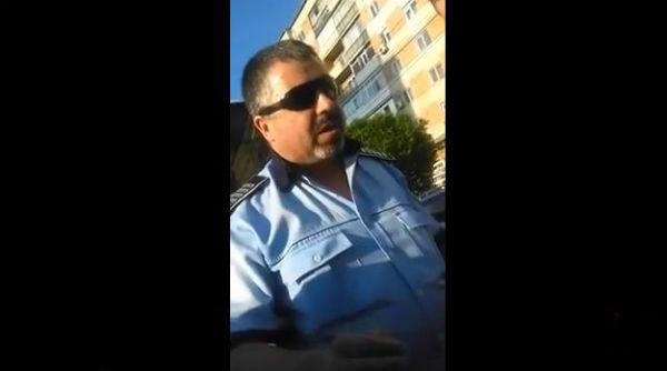 imagini scandaloase doua tinere din valcea bruscate de politisti