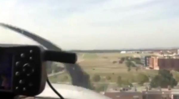 cum se vede o aterizare de urgenta din cabina pilotilor