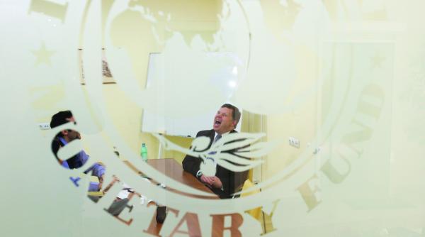 sase ani de domnie fmi mai avem nevoie de un nou acord