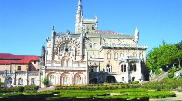 destinatia saptamanii city break pe coline