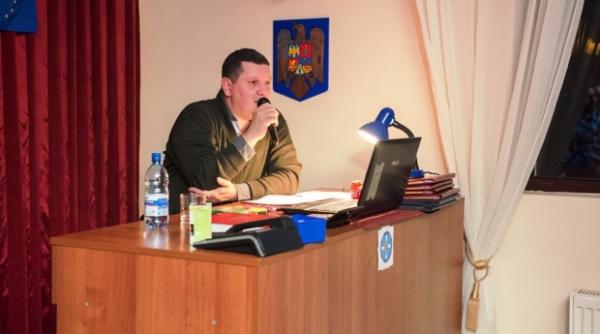 politistul actor si rectorul crescator de curcani cele mai neobisnuite exemple de reconversie profesionala