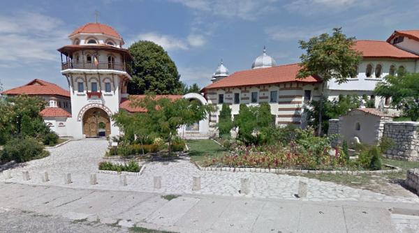 crucile de leac ale manastirii dervent locul unde trupurile si sufletele bolnave se pot vindeca