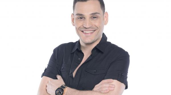 daniel jitariu scrie poezii din clasa a vi a si viseaza sa scoata o carte