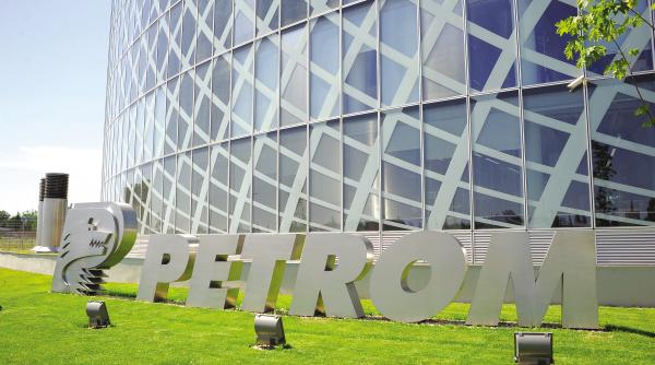 cati bani fac strainii in romania