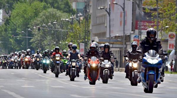 iubitorii de doua roti vor sa fie vazuti mai ales in trafic