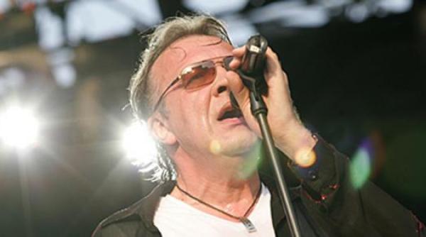 mii de oameni s au rugat pentru gabriel cotabita