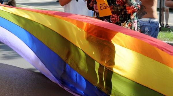 ziua marsurilor accept si noua dreapta au optat sa marsaluiasca in aceeasi zi