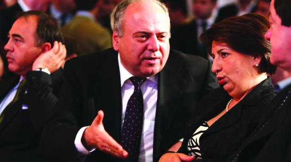 baietii destepti din energie sunt tot pe val