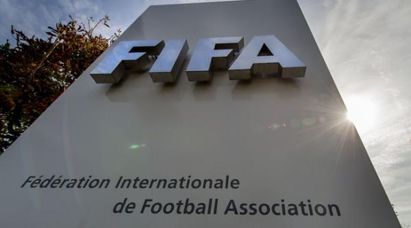 scandal la fifa sase oficiali arestati la zurich pentru coruptie