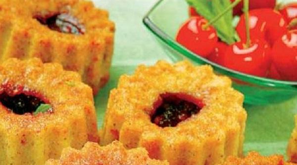 reteta zilei de luni briose de rusalii cu gem de cirese
