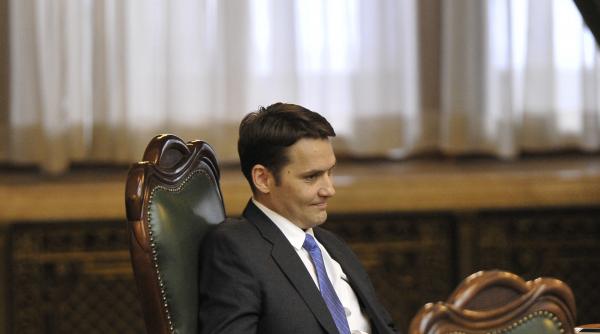 dan sova sah mat la dna