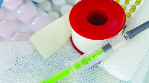 ponturi de calatorii trusa de prim ajutor