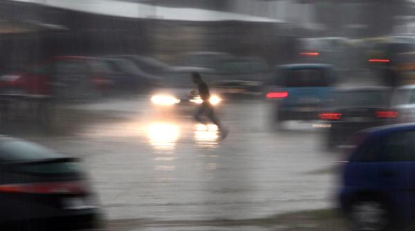 avertizare nowcasting cod galben de furtuna in bucuresti