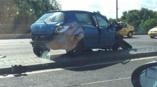 accident pe dn1 langa liceul francez traficul e ingreunat