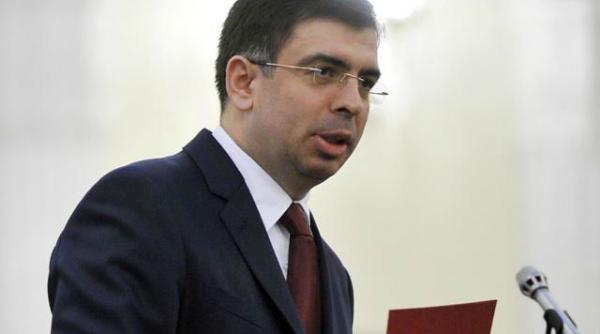 ministrul justitiei robert cazanciuc mesaj pentru pnl organizarea de manifestari politice ilegale poate atrage raspunderea penala