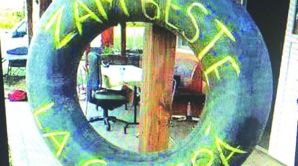 dez iluzia zilei camera ascunsa in portbagaj