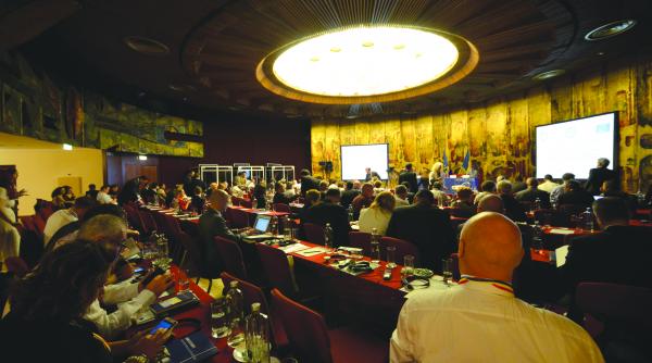 760 de asistenti sociali pentru 30 000 de detinuti