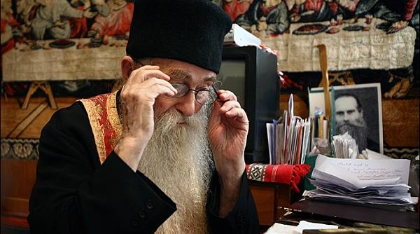 invataturile parintelui arsenie papacioc nu conteaza ce zic oamenii despre tine ci ce zice dumnezeu pentru ca focul iadului are calorii mai multe