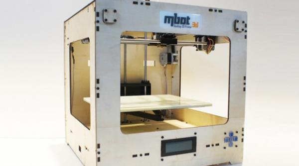 prima imprimanta 3d 100 romaneasca a fost creata de un tanar softist din cluj