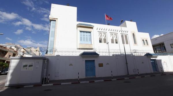 au fost rapiti 10 angajati ai consulatului tunisiei din tripoli