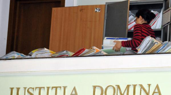 parchetul general a ridicat de la ccr tot dosarul referendum 2012