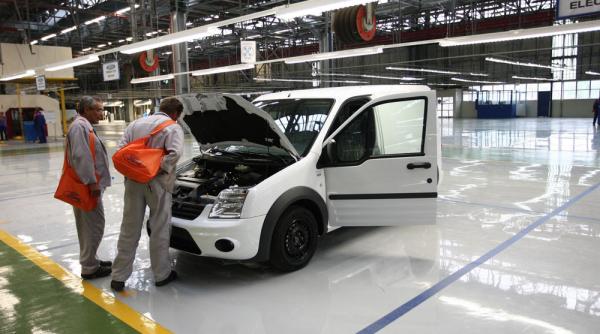 ford craiova motorul ecoboost cel mai bun motor al anului 2015