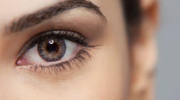 miopia trebuie tratata la tinerete