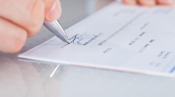 bancile se tem creste numarul refuzurilor pentru platile cu instrumente de debit