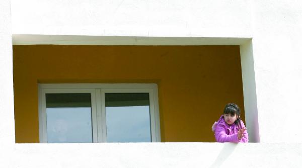 peste 200 000 de persoane sunt pe cale sa si piarda casele