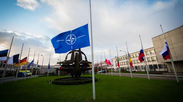 nato ar vrea o reevaluare a strategiei nucleare la 24 de ani de la incheierea razboiului rece