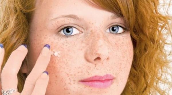 6 sfaturi de frumusete ca sa iti acoperi pistruii pe timp de vara