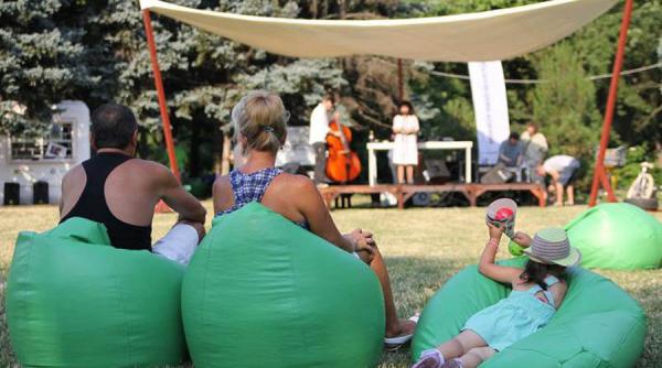 oazele de liniste din inima orasului in weekend alegeti relaxarea in aer liber ceainarii gradini si expozitii