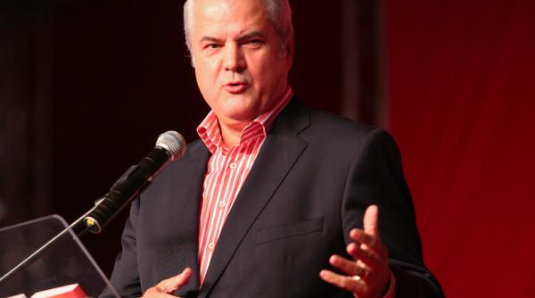 adrian nastase scapa de sechestru