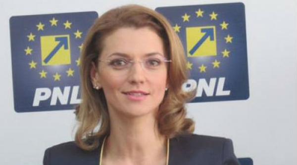 alina gorghiu il ataca pe victor ponta chiar si pe facebook