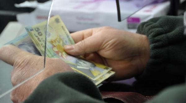 pensionarii ar putea primi bani in locul tichetelor de calatorie