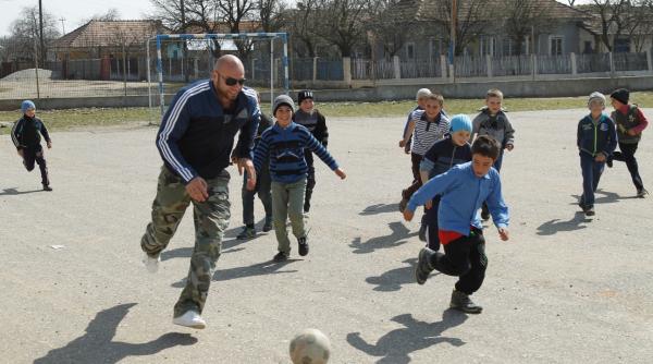 giani kirita este claustrofob